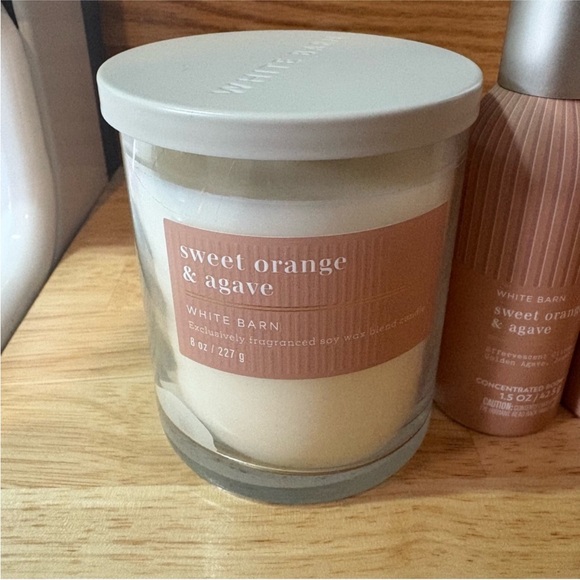 White Barn Sweet Orange & Agave Candle and Spray Collection - Picture 3 of 3